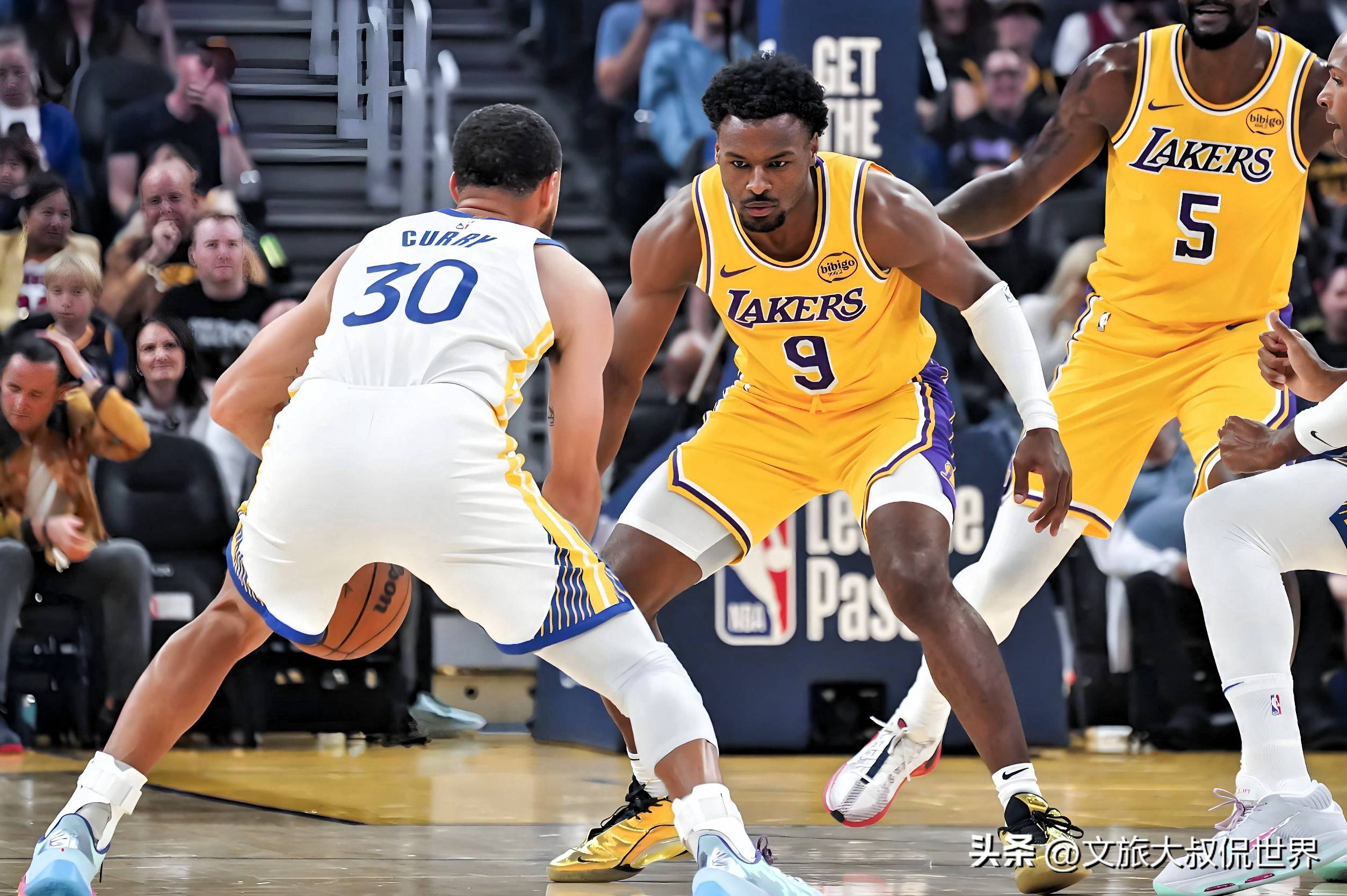 九游体育-浓眉哥在勇士比赛中势不可挡，回归赛场引发热议！的简单介绍