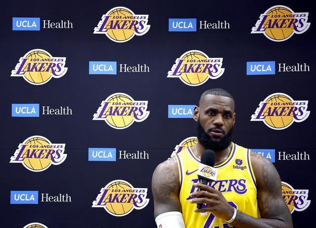 九游娱乐-关于詹姆斯遭遇七连败，巴塞罗那教练面临压力！的信息