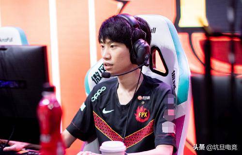 九游-包含Doinb赛事官方发布高光表现新规，TES争议不断！的词条